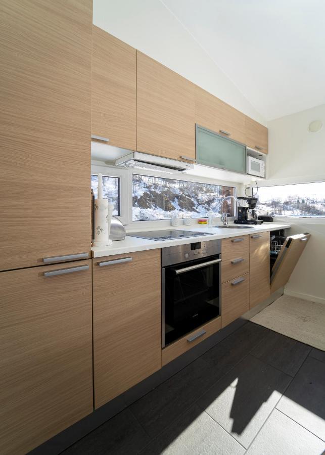 Three-Bedroom Apartment Tjorhom Extérieur photo
